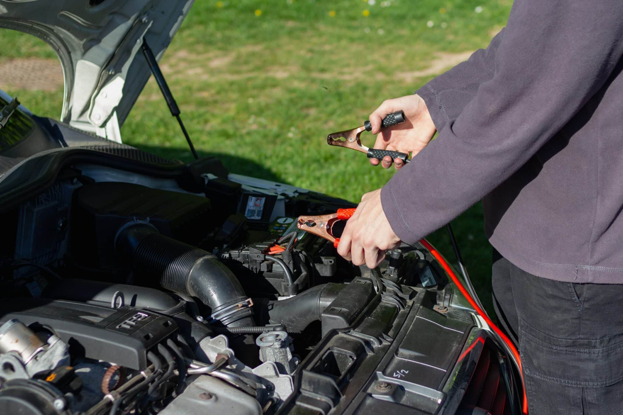 What To Do With A Flat Battery in Australia? 4 Expert Tips
